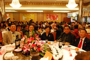 国侨办李海峰主任出席昆州侨界欢迎晚宴 